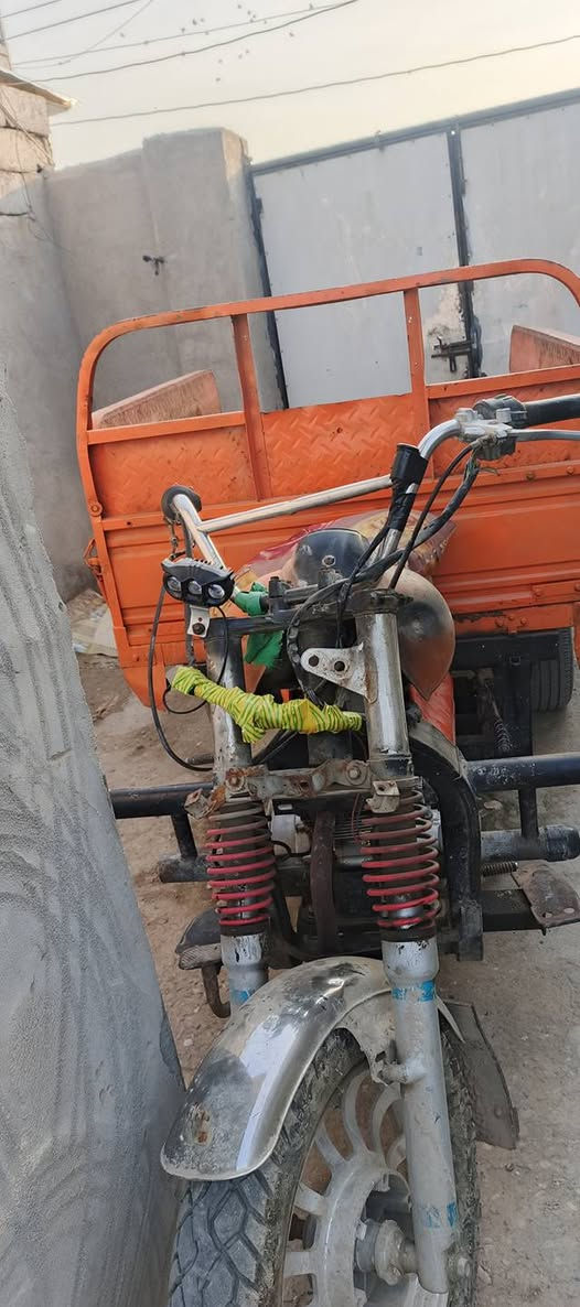 السلام عليكم ستوته ليفان ستوته نظيفه وادوات رايتها ب 700 علواني بصره ابو الخصيب.  ***********
