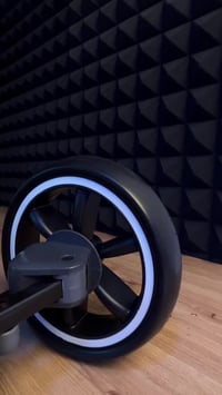 سيارة أطفال كهربائية • قابلة للطي • ريموت كنترول