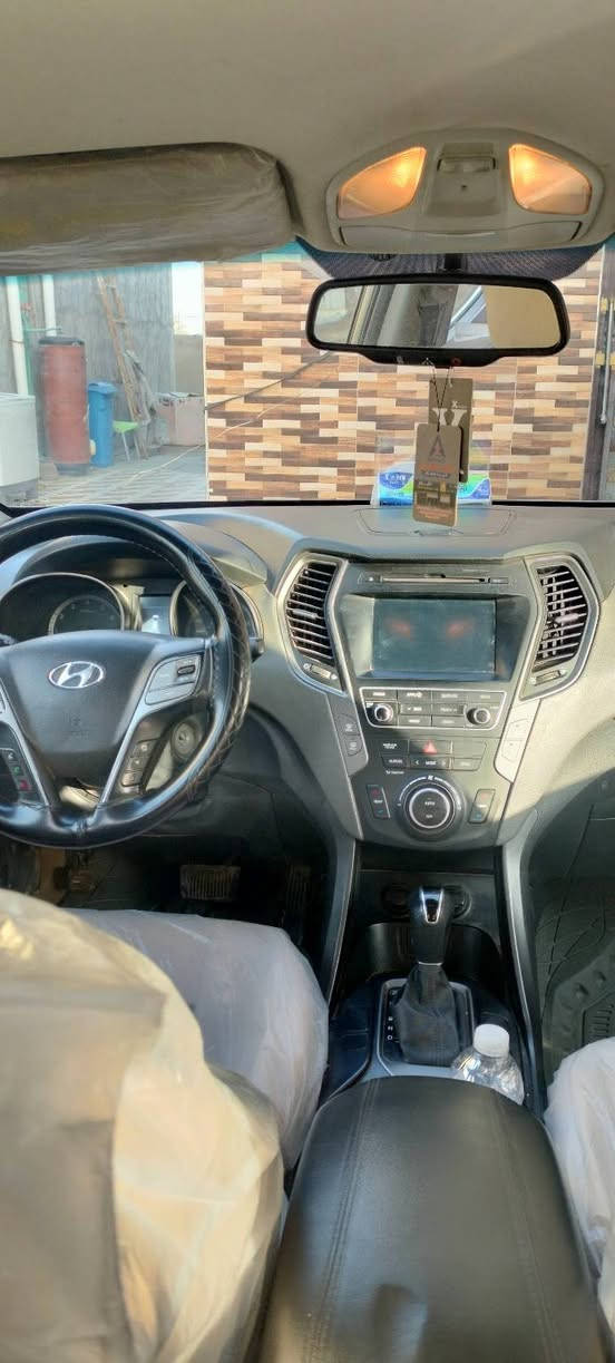 سنتافي امريكي موديل 17 محرك ٢٤٠٠ خمسه راكب ماشيه ١٢٨ الف رقم مثنى انكليزي باسمي تحويل مباشر سياره مشروع وطني صور سونار مرفقه حادثها بسيط سياره جاهزه السعر ١٥٢ وبيها مجال بسيط للاستفسار الاتصال ***********
