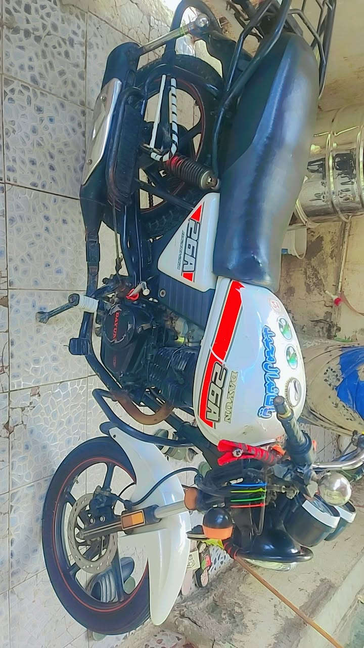 ياالله
اللهم صلى على محمد وآل محمد وعجل فرجهم ياكريم 
دراجه ديون موديل 22
كله شغال ماتخسر عليه ربع 
السعر ٩٥٠ بيه مجال للشراي مايعجبك السعر تجي تأخذه بلاش
اتصال خادم/  ***********
