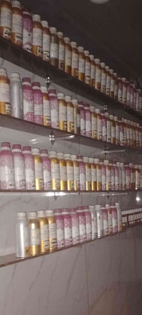 بطل فافون فارغ للبيع العدد 100 تقريباً للتواصل للتواصل 07746754579  او...