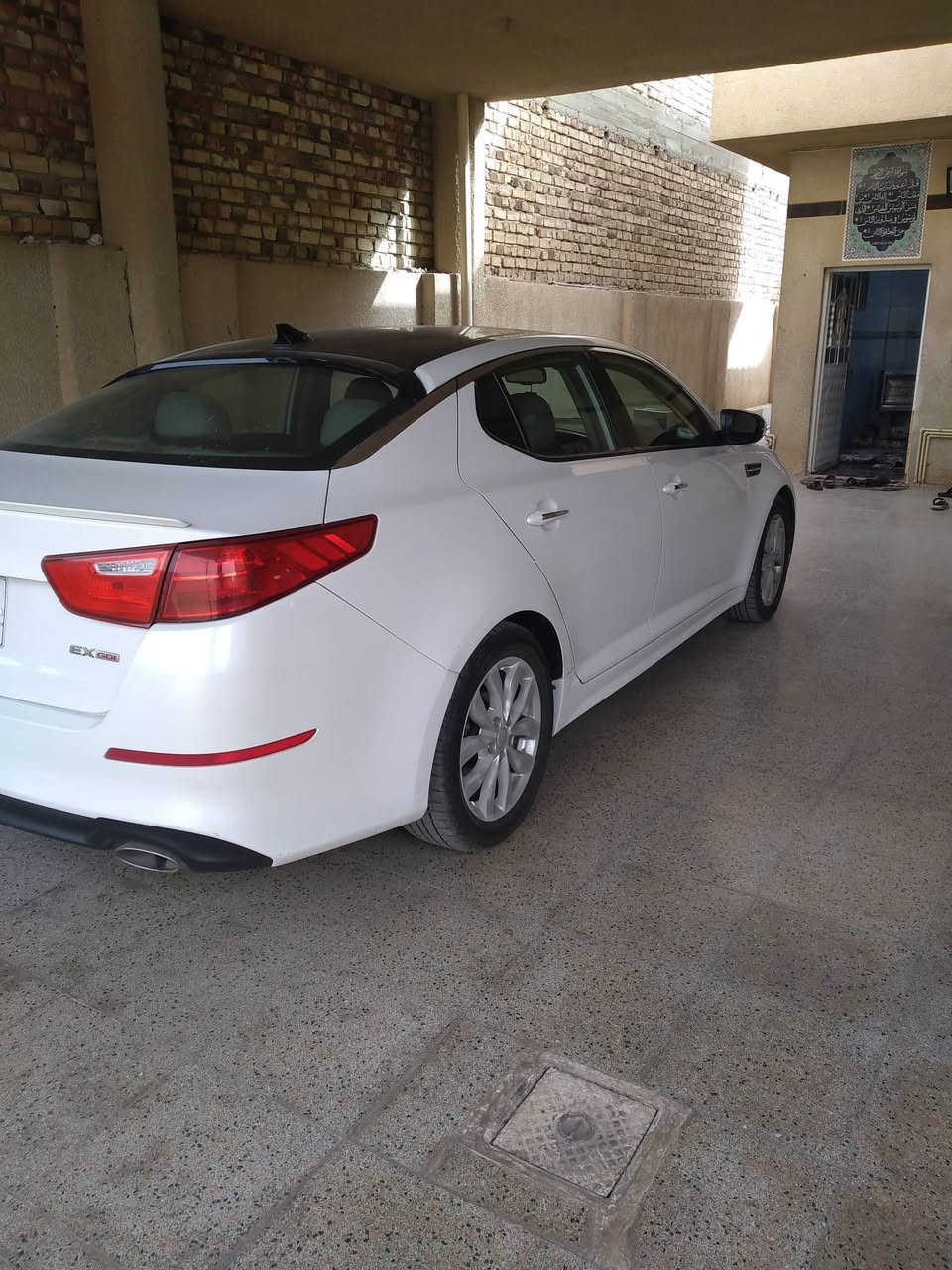 السلام عليكم كيه اوبتيما موديل 2015 وردة امريكي محرك 2400جي دي اي ماشيه 82ميل بيه صبغ صفحه سياره جديده فول مواصفات رقم بغداد بأسمي سعر السياره 120وبيه مجال 
رقم الهاتف ***********
