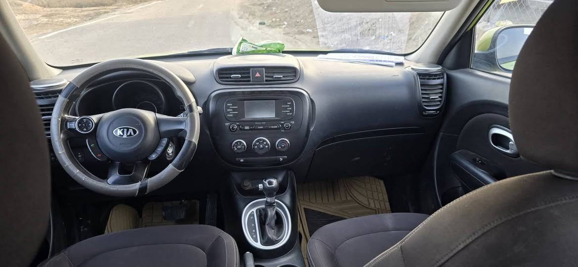 كيا صول 2015 خليجي رقم اربيل الدولي باسمي
مكفوله كفاله عامه
  ماشيه 47 كم
مكينه كير حداديه كفاله 
مواصفات معروفه    مكاني الديوانيه قضاء عفك 
السعر 120وبيه مجال للشراي 
 رقمي ***********
