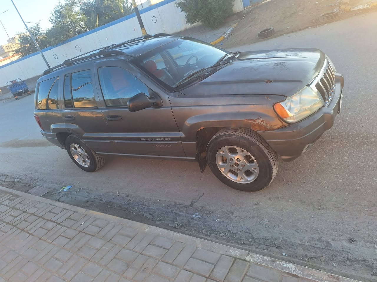 جيب موديل ٢٠٠٠ سنوية جديدة لل ٢٨ جاهزة شرط التحويل مكينة  vvt جديد تخم تاير جديد مكانهة  السماوة / الرميثة / ***********/ السعر ٥٥ وبيهة مجال بسيط
