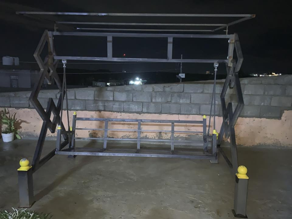 مرجوحه للبيع ***********
