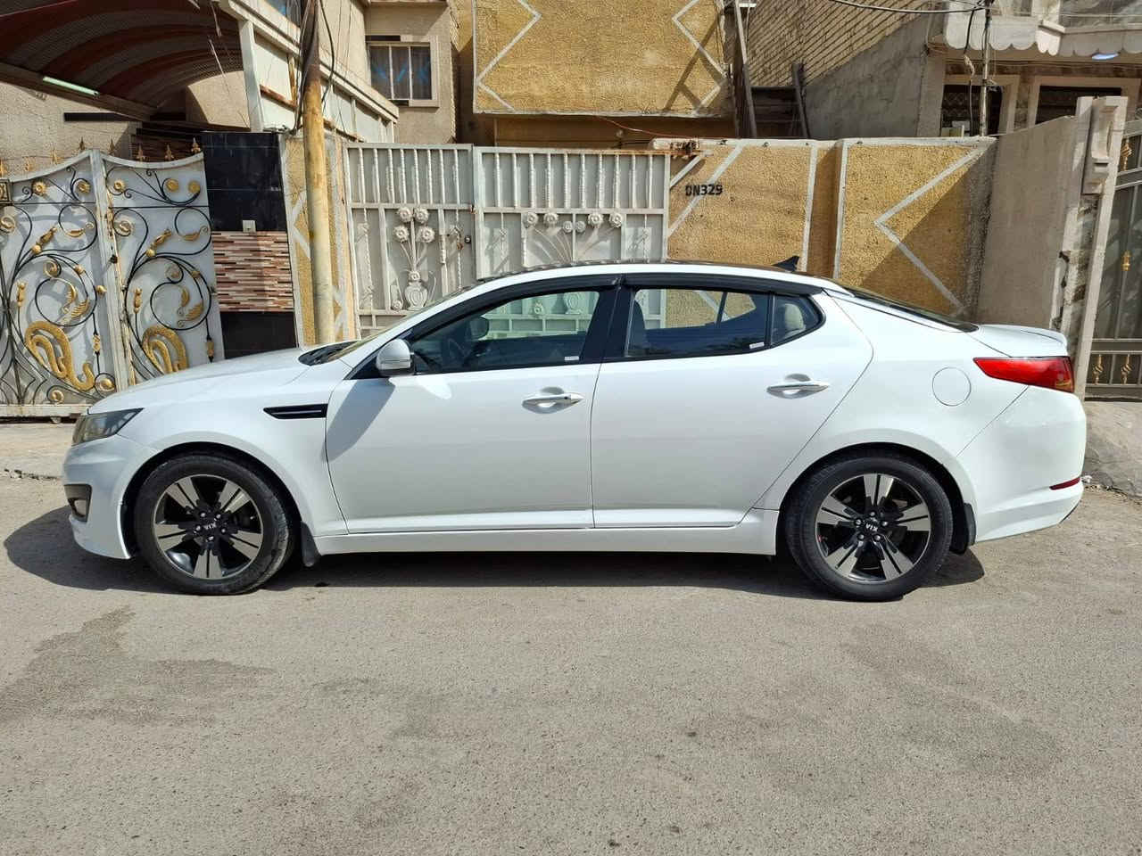 السلام عليكم كيا اوبتما خليجي ٢٠١١ مكينه ٢٠٠٠ دوش جاهزه السياره فول مواصفات بانوراما تحكمات جهتين تبريد قطعتين بصمه تشغيل بصمه بيبان تبريد ثلج صدر امامي خلفي جديد  تخم تأير قبل شهر جديد  بيها ٣ قطع صبغ  هزه جديده  رقم بغداد دولي سنويه  باسمي  سعرها ب١٠٤ بيها مجال 
مكانها بغداد الدوره‏ للاستفسار اكثر الاتصال علرقم 

‪***********‬‏ عقيل
غير متواجد على الفيس بغداد, العراق
