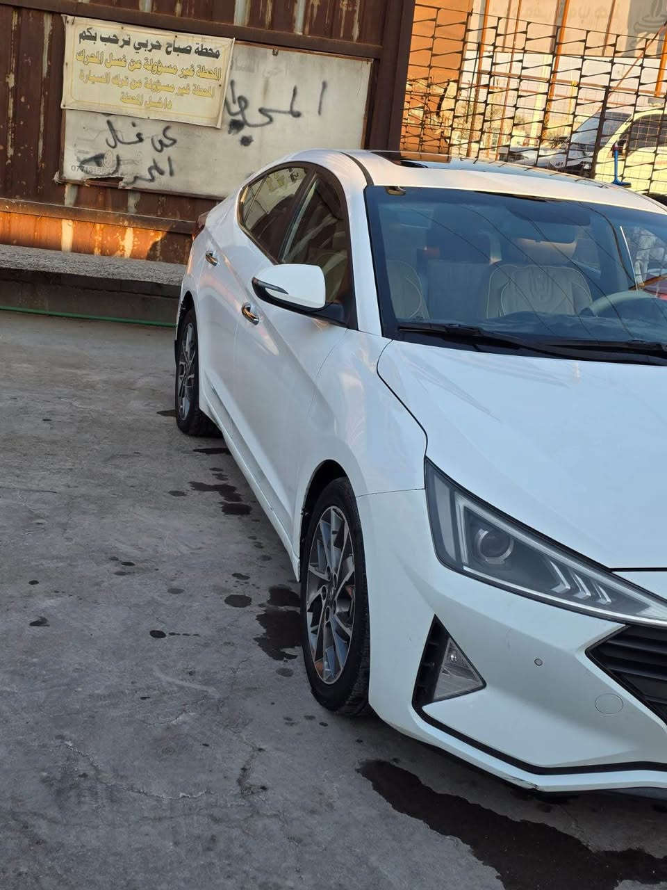 سيارة النترا موديل 2020 فول مواصفات .منضومه تبريد ما توكفك عمر 
كفالة كير+محرك
كفالة عامة عدا التكمة بارد بالجهاز ال3D مكان الضربة قليل
وبيها صدمه صغير ب الجاملغ كما موضح بالصورة السيارة فول نضافة وكشرها كلش نضيف 
والسيارة بعد ٩ اشهر تصير حرة كبل تحويل من راعي السيارة
السعر 160 و بيها مجال 
العنوان البصرة قضاء شط العرب الجزيرة 
رقم الهاتف *********** الزبير, البصرة
