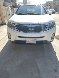 سورنتو موديل 2015 فول مواصفات مصبوغة عام اثر طخطخات والبنيد مبدل العنو...