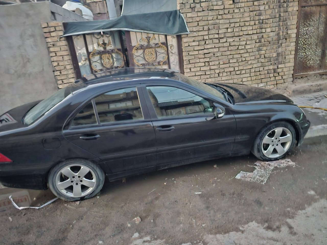 مارسدس أدوات بدون كصه محرك بطه 300 عنوان الرصافه مدينة الصدر السعر 28
***********
