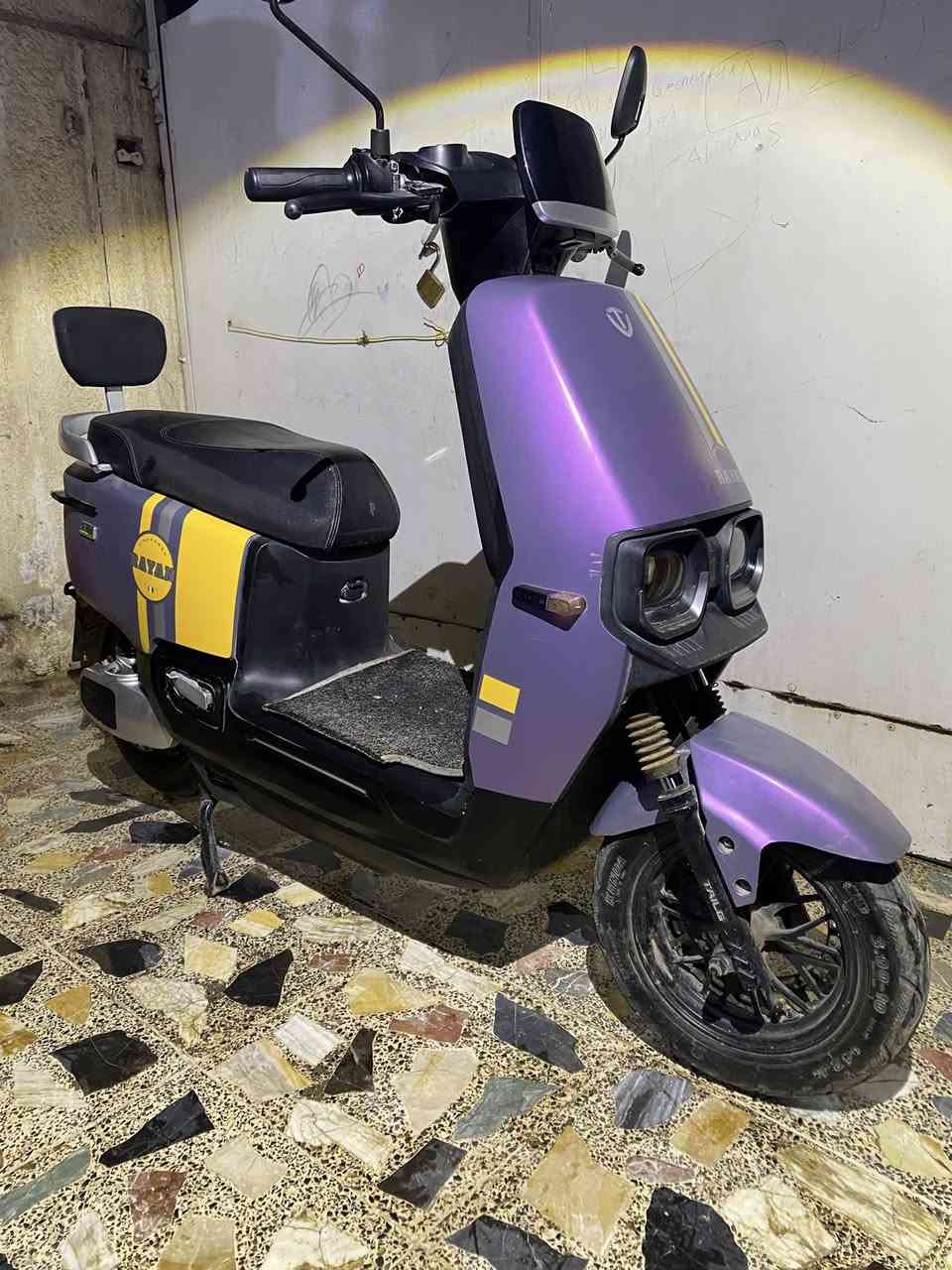 السلام عليكم دراجه الريان تالجيت ام عيون مكفوله نضيفه العقل و الملف بلادي ما مفتوح  جيب وياك مصلح يفحص الدراجه واكفه يحتاجلها بطاريات بس  جديده السعر 550 بيها مجال حك الجيه مكاني بغداد حي اور ***********
