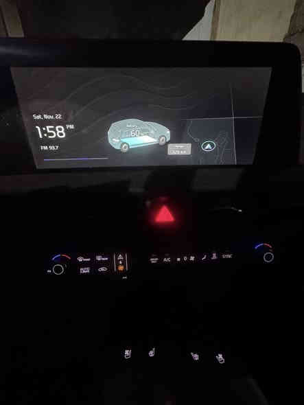 Kia Ev6 2023 
سياره جديه بدون تبديل وصبغ فقط دعاميه صور حادث داخل منشور بطارية 77واط 600 كيلو بشحنه كراسي كهربائية تدفه تبريد بعد بيه هواي موصفات سعر 160$ بغداد بسمي ***********
