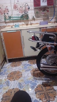 هاي لسله للبيع لو مراوس بسوده بعدها جديده صارلي ٧ ايام من شاده وهاذه ر...