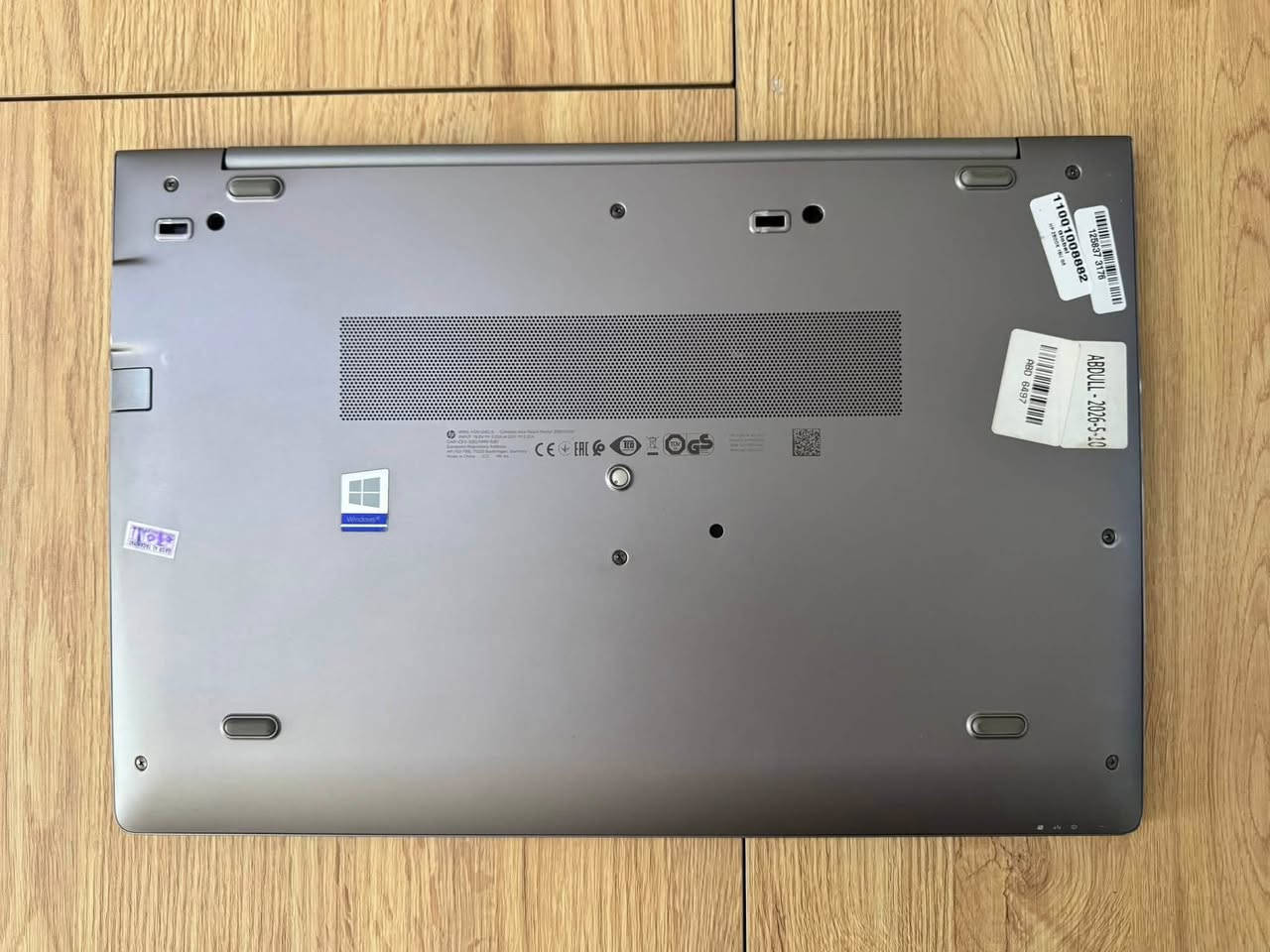 السلام عليكم
لابتوب HP ZBOOK 15u G6 سوبر سلم ورك ستيشن برامج هندسية قوية وتصاميم والعاب يعني كلشي تشغل
مواصفات
Core i7 8565u كور اي سفن الجيل الثامن
الرام 8 كيكا ddr4 وقابل للتطوير
الهارد Ssd Nvme256كيكا  سريع جدا 
كارت الشاشة خارجي AMD 
RADION PRO WX3200(4كيكا)
كارت الشاشة الداخلي INTEL UHD Graphics 620 (4كيكا) 
مجموع كرت الشاشة 8كيكا 
حجم الشاشة 15.6 ips full hd مشبعة الالوان والوضوح
تحتوي على بصمة  اصبع FINGERPRINT للحماية 
ويندوز 11 اصلي مدى الحياة 
كيبورد ضوئي عربي انكليزي 
لابتوب نضيفه كلش وتشغل كل البرامج القوية الهندسية والتصميم والالعاب 
ملحقاتها شاحنتها الاصلية 90w وحقيبة
مكاني بغداد الاسكان قرب مستشفى الطفل 
السعر 550الف  قفل ***********
