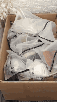 احذيه شي ان بنص سعر القطعه ب3  ارخص من جمله كارتون 34 قطعه ب 102 توصيل...