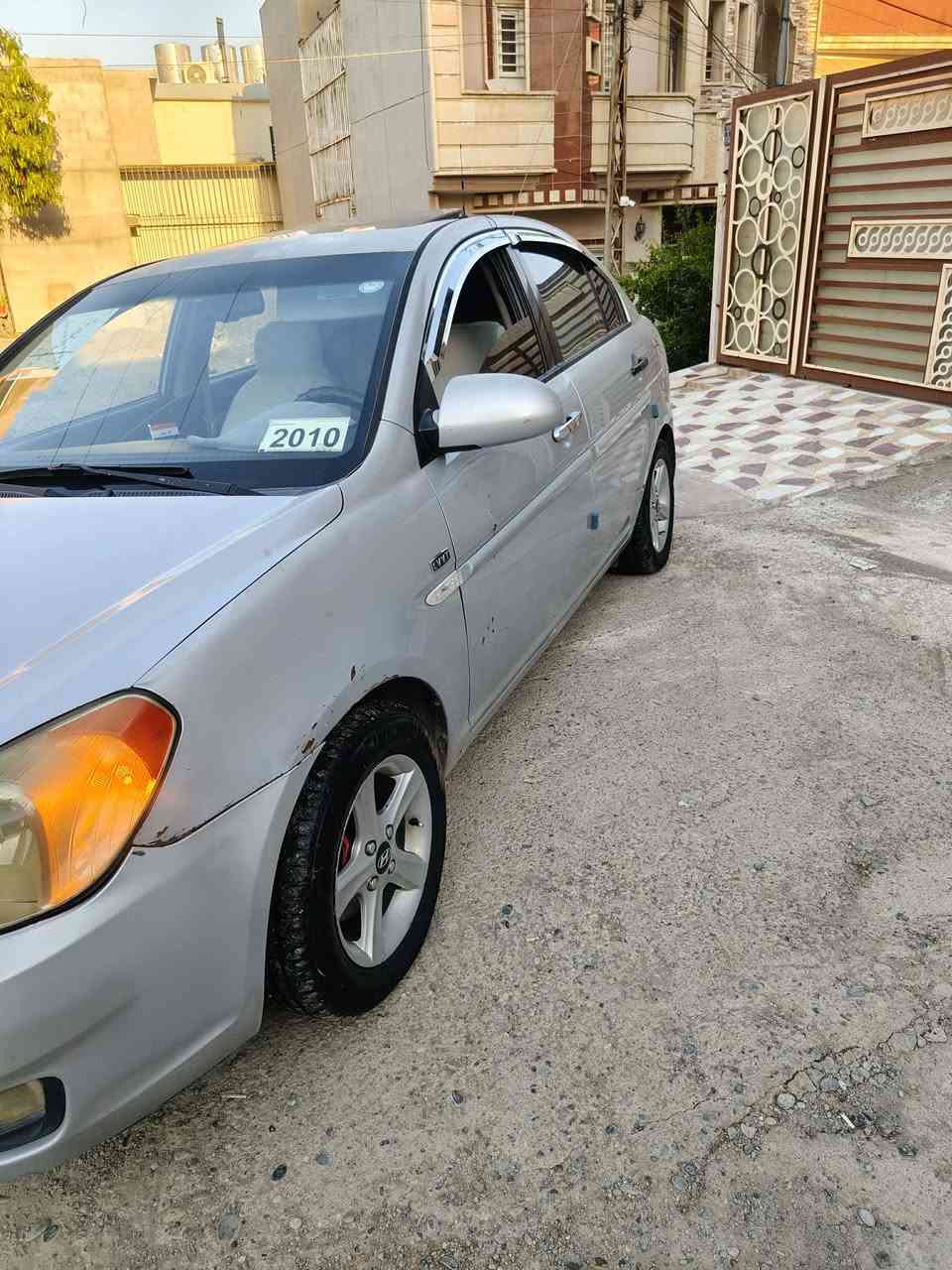 البيع 
اكسنت 2009 كوري باي كورري CVVT اعله فئه رقم اربيل دولي سنويه 2028 مكينه 16 اصلي  شرط.  كير شرط. تبريد ثلج كربون بنزين بيها.  ويل كب وتايات جدد كير توماتيك جوم كهرب مري كهرب قفل مركزي سلايت روووف صندوك كهرب 5 ويل كب.  حساسات دعميه خلفيه اصلي . داخل لونين  طخمها الجواها كلو جديد مرايه دخليه داش كام اصلي السياره بدون ضرر بس بيها تقحيل مكانات صاحبها الشرعي  جيراني  وابو الوكاله عامه مطلقه صديقي. شرط التحويل   السعر 85 وبيها مجال الاتصال 
*********** كورك 
*********** اسيا 
بيهم وتساب
