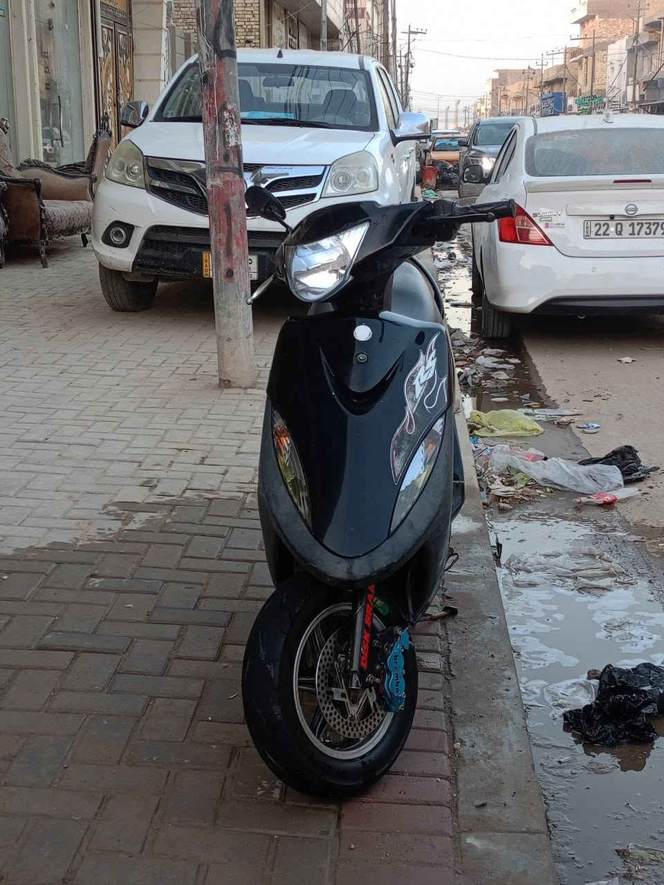 سلام عليكم دراجه ماكس عدله كفاله من كلشي دراجه حلو تخبل شلعه معدل  كلشي بيه شغال لايت بكلايت اشاير يمنى يسره سلف وهندر نكره ومماشيه هواي بس 11 الف ختم واحد وي ممكينه وناعمه ميكنته دراجه نضيفه ميحتاج اسولف عنه سعره 900 وبيه مجال رقمي لتواصل *********** واتساب وماسنجر فقط
