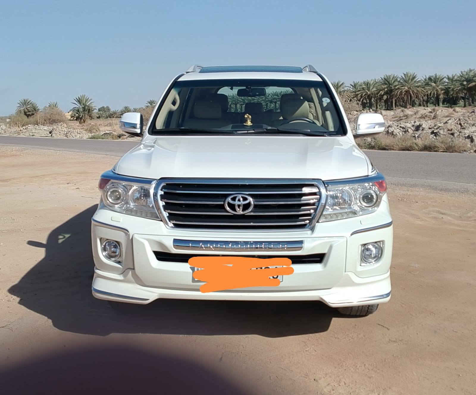 لاندكروز Gxr 
الموديل 2014 بريمي ام الطفاية اصل
6سلندر 
اربع قطع تبريد ثلاجة وسطية 
باسمي شخصيآ 
السياره كفالة عدا صبغ بالجاملغ اثر شخط 
رقم اربيل تحويل مباشر رقم ***********
