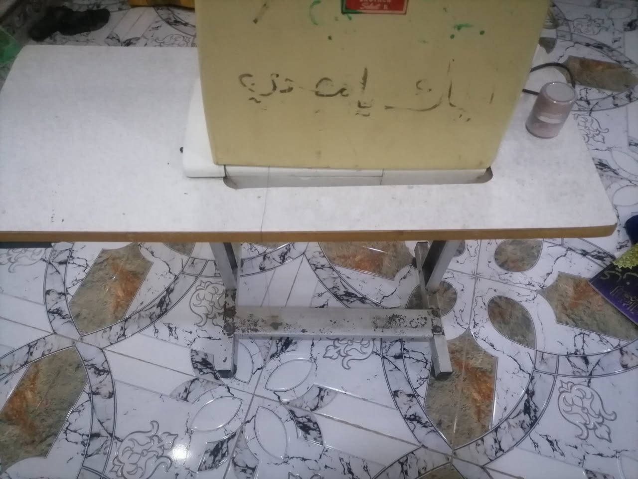 سلام عليكم مكينه خياطه للبيع رجاليه بيها نوع التطريز شغاله 200وبيها مجال ***********
