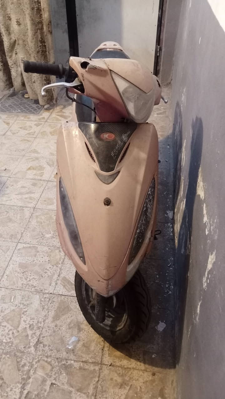 سلام عليكم دراجه لبيع العنوان النجف شارع مدينه السعر 250الرقم *********** وبي وتساب
