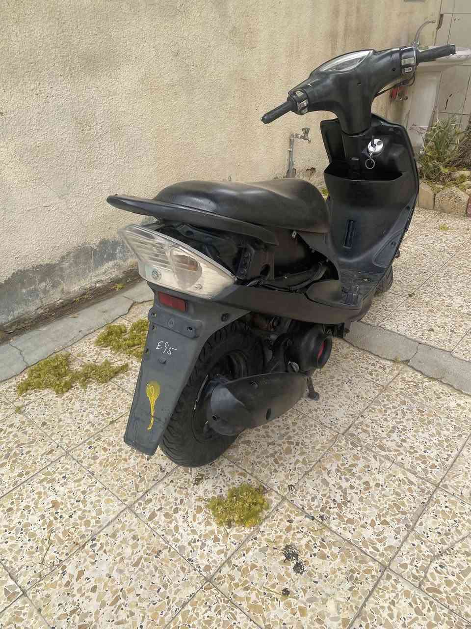 ماكس للبيع دراجه خير من الله مجفته مره وحده والكفر الامامي مصبوغ جماليه ***********
