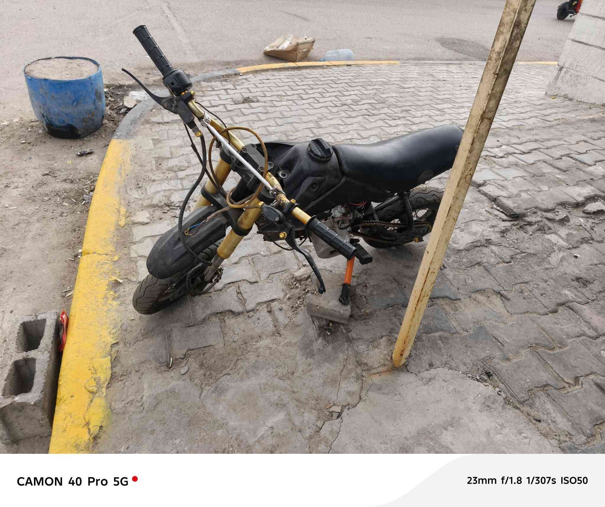 قفاز صغيره  بانزين وبريك شغاله بلاديه للبيع أو مراوس السعر ٣٥٠ العنوان البصره التميمية ***********
