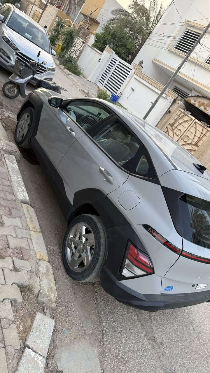السلام عليكم
كونا موديل2024

مواصفات نص فول 

ماشية 28الف جديده

مكينه 2000 دوش 

سياره حادثه موضح بل الصور  

راجعه على البارد وبيه صبغ بل التكمه على كد اربع اصابع

بدون شاصي ولغد ايرباك طاك 

السعر 150 وبيها مجال

مكانه كربلاء 

***********واتس

‭
