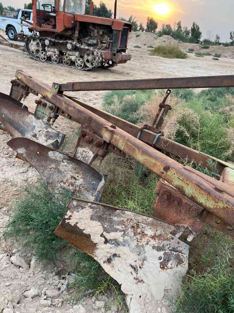 السلام عليكم. عندي معدات مكينه ديتي للبيع. خرماشه. وديجر. وفدان. ومرازه. ومعدلان . وعندي هم سلف ديتي شغال ع فحص....... مكان نجف *********** اتصل ودلل
