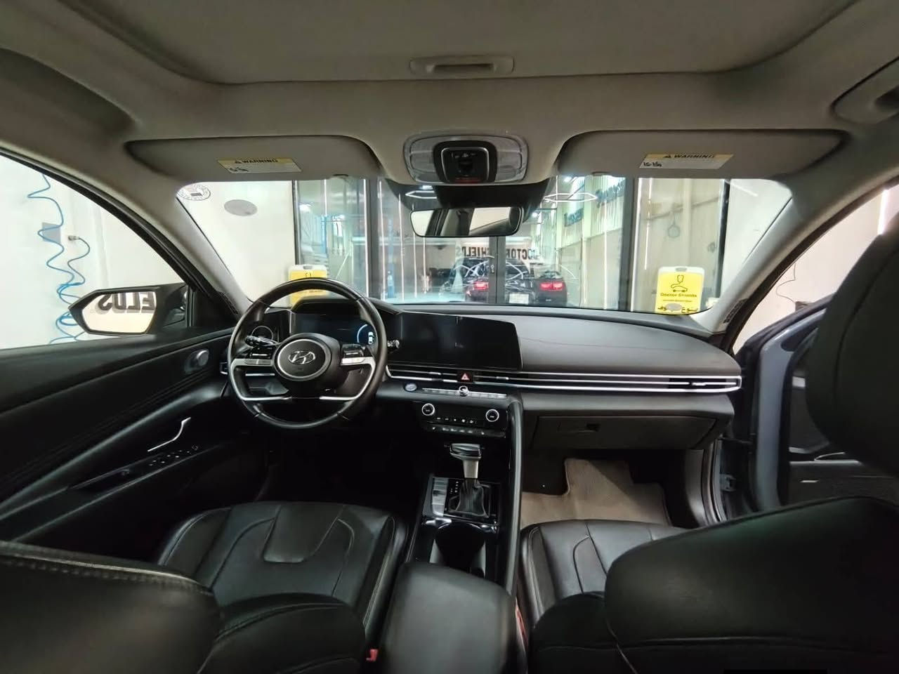 كشنات جلد
لد دشبول 
سلايد روف
رادار 
السياره فول الفول 
رقم اربيل باأسمي قبل اربع اشهر رقمتها 
السياره كفاله ب اعتبار لان ضربها حداديه موجود الحادث وعندي سونار 
مكان السياره ناصريه مركز 
مكلف بالنشر غير متواجد ع الفيس 
السعر ١٧٠ وبيها مجال 
رقم صاحب السيارة 
***********
