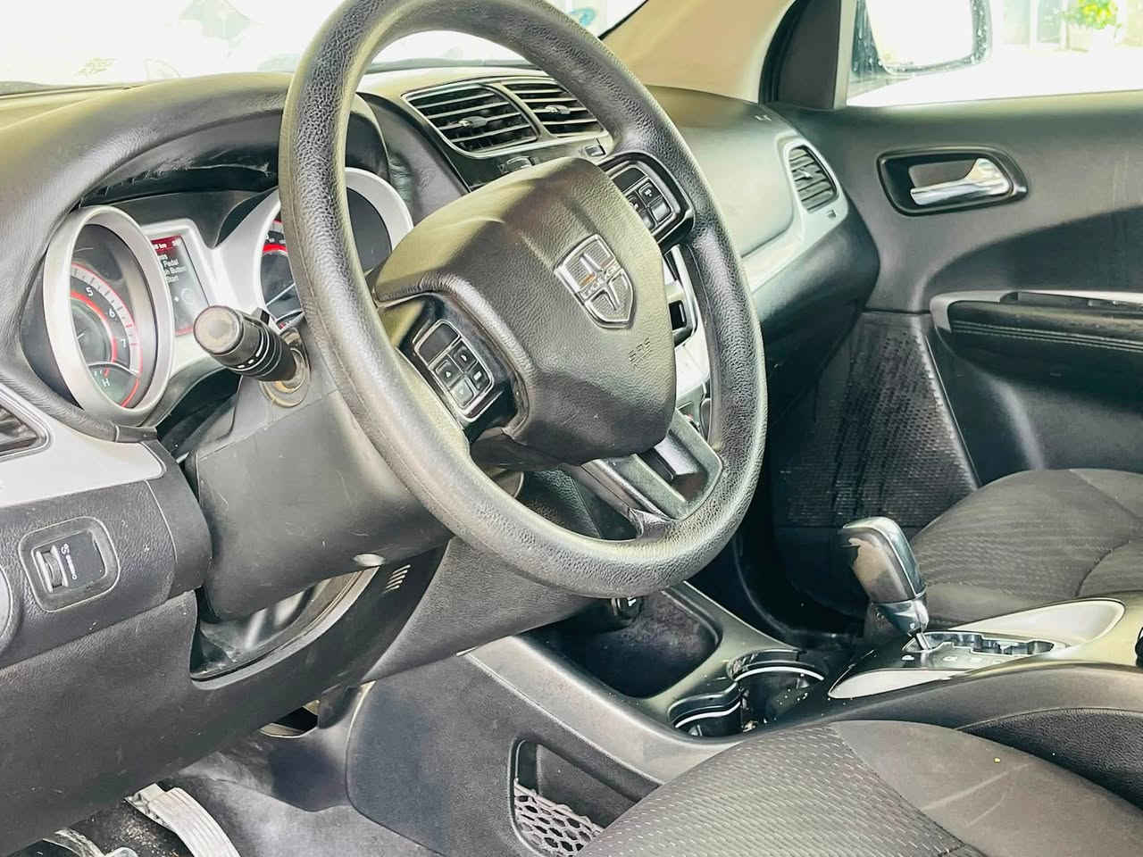 جورني للبيع موديل ٢٠١٨
رقم ذي قار انكليزي بأسمي  
4 سلندر / 2400cc  
7 راكب
تبريد قطعة وحدة
تحكمات ستيرن 
مخابئ سريه 
بصمه 
تبريد جديد
تخم تاير جديد
السيارة جاهزة 100/100ونظيفة جدآ استخدام شخصي
السعر١٢٥
مكان السيارة : الناصرية

للأستفسار*********** صاحب السيارة
