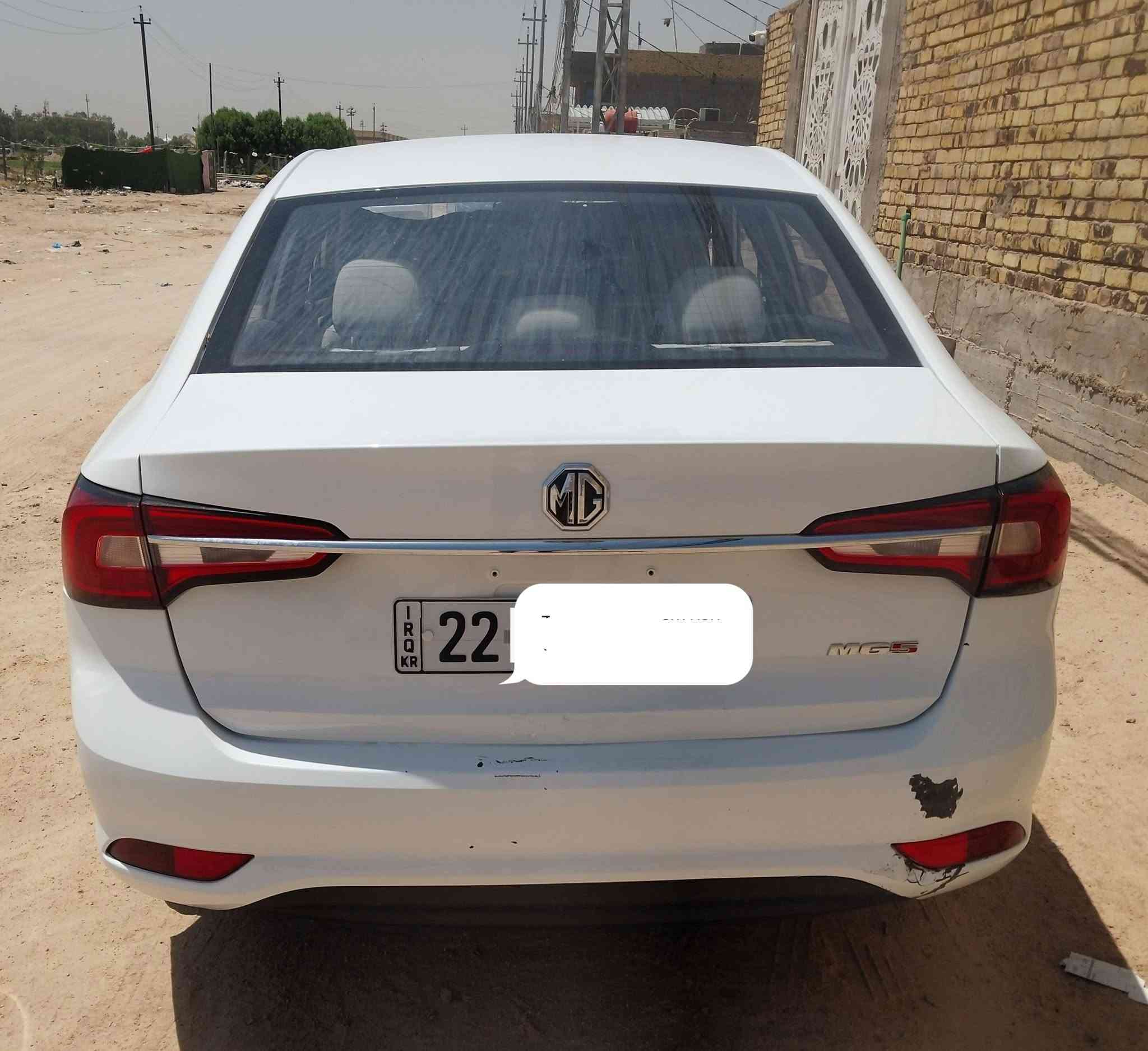 السلام عليكم . MG 5 للبيع موديل 2025 رقم اربيل سنويه صالحه لل 2030 باسم شركة ماشيه 17الف السياره جديده على وضع الشركة فقط بارد اسفل قبق الجنطه و قليل من الدعامية الخلفيه السعر 108 و بيها مجال جداا قليل *********** مكاني النجف
