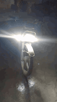 السلام عليكم موطور جلبه  لبيع نوعيه روبر موجود جاهز مكينه دمعه شرط كامل مكمل كهربائيات كله شغاله مكان الحاج علي الاستفسار عل رقم السعر 200 وبي مجال ***********
