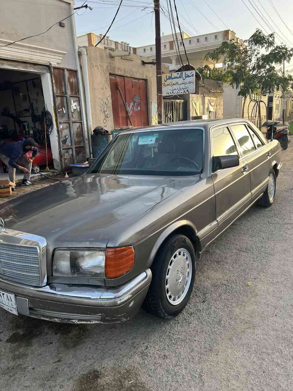 السلام عليكم
مارسيدس جامبو موديل 1989

محرك 3000vvT

تبريد شغال ثلج 
رقم بغداد 

السياره  نظيفه وحلوه محرك وكير مكفولات 

السعر 55 وبيها مجال ل طيبين 

العنوان ناصريه رفاعي ***********
