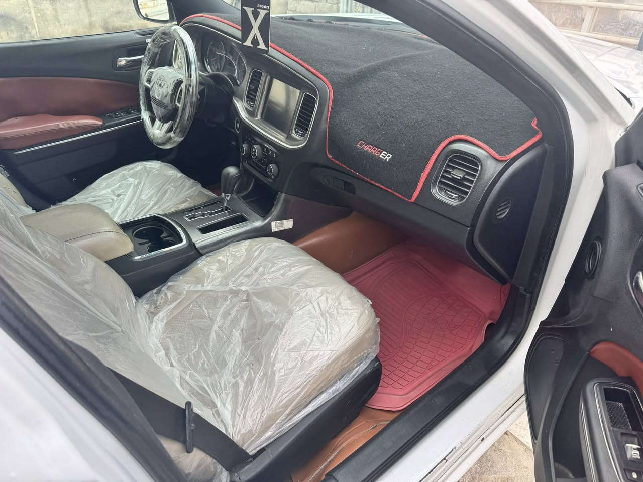 ياالله للبيع جارجر 2014رقم بغداد دولي راعيها يمي تحويل ثاني يوم محرك كير تبريد اكسن جديد شاشه جبيره كير عصه داخل بيجي مطعم بحمر سياره كلش جديده والسونار كدامك جاملغ الخلفي بي طخه يم البك لايت والباقي كاتلينه رش بدون حادث توحيد لون سياره خير من الله ماتصرف عليه شي السعر 145ورقه وبيها مجال بسيط كلش بيع اومراوس بأحدث جارجر اوباما فقط اخوان الشراي يخابرني ويدلل اخوكم ابوحسين البصره القرنه بني منصور للستفسار ***********
