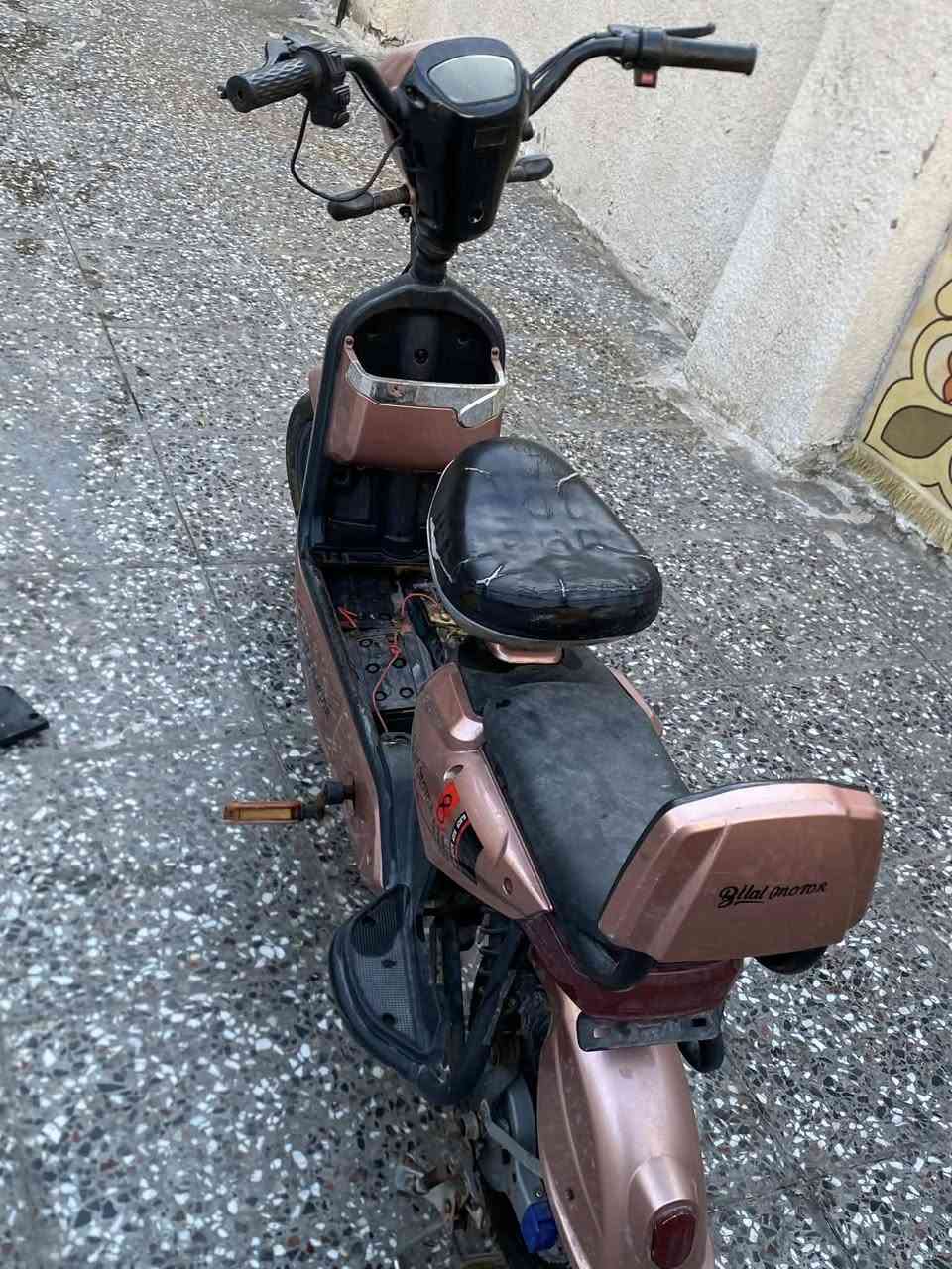 سلام عليكم دراجه شحن للبيع دراجه كلشي شغال بس  يرادله تغير باترين السعر 65 (الشراي يجي خاص)


**إذا كنت صاحب هذا الإعلان وتريد حذفه لأي سبب، رجاءا أرسل رسالة إلى الدعم الفني**