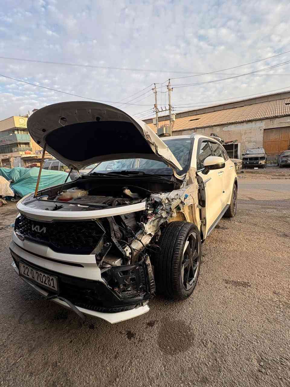 سورينتو 2022  ابيعها على حادثها السيارة خليجيه 4 سلندر مكينه 2.5   ماشيه 99990 كم عارضها 18500$ وبيها مجال 
رقم : ***********
مواصفاتها : 
7 راكب 
كاميرا خلفيه 
مثبت سرعه
بصمه 
مرايا جانبيه كهرباء 
نوافذ كهربائية 
حساس مطر 
نظام مفتاح ذكي 
مقاعد كهرباء
3 قطع تبريد 
أبل كاربلاي 
شاحن لاسلكي 
حساسات 
وضع القيادة 
كشافات ضباب
