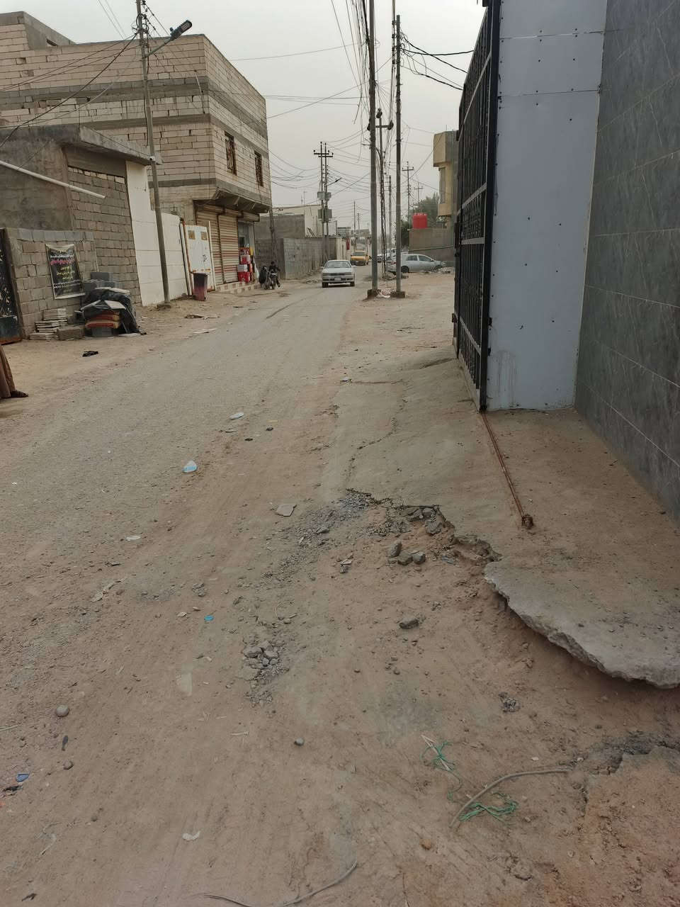 ألسلام عليكم ورحمة ألله وبركاته 👋
اللاستفسار : ***********

أتوفرت قطعه أرض للبيع
ماشاألله قطعه كلش مرتبه
محدوله وجاهزه للبناء 
ألمساحه 250م
واجه 12 × 20 ونص نزال
قطعه ركن على شارعين تبليط

نوع العقار : طابو ملك صرف زراعي سند 25 بأسم عراقي

جميع الخدمات متوفره 
مدارس حكوميه أهليه 
العنوان : البصره أبي لخصيب
كوت سرحان خلف مدرسة رفح قرب سايدين سياحي
خلف جامع شهيد طه

السعر 58 مليون وبيه مجال
اللاستفسار : ***********
