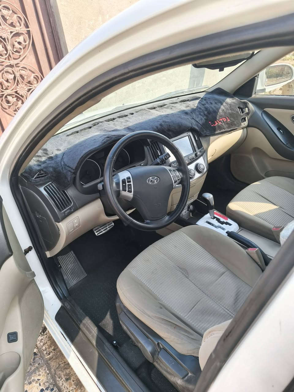 سلام عليكم سياره الإنترا موديل 2010 رقم بصره انكليزي مكفوله من الضربه ومن تبدبل وبيه شرشه بالجاملغ الأمامي ربع منه والدوسات اثنين مرشوشات والمكينة
1600 العنوان ناصريه قرب الحي الروسي السعر 110 وبيه مجال للشراي رقم ***********
