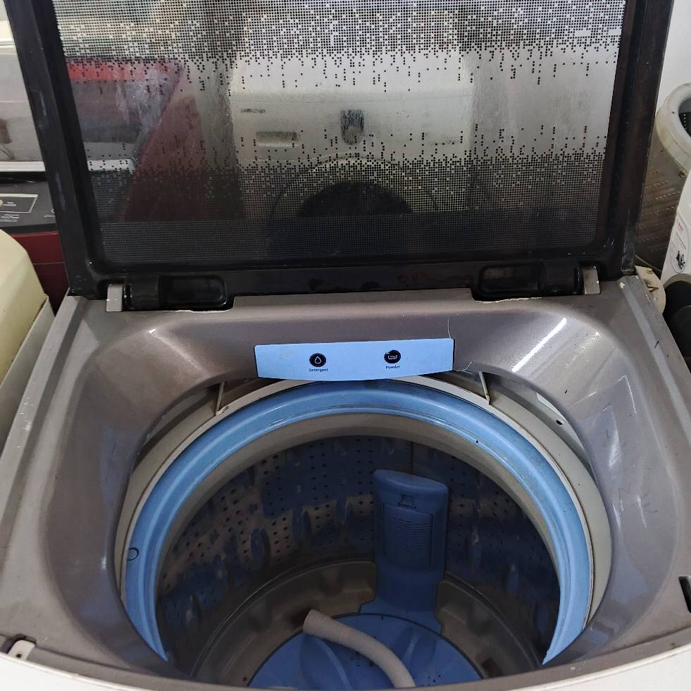 غساله فول اتوماتيك نوع دنكه حجم كبير 20 كيلو نضيفه وعشغل وضمان بيهه السعر 125العنوان كربلاء الهاتف *********** كربلاء, العراق
