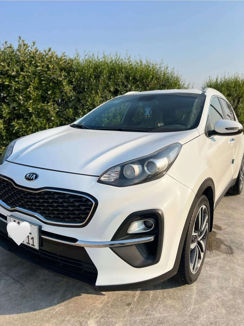 سلام عليكم 
اللبيع كيا سبورتج 2021 
مكفول كفاله عامه 
ماشيه 80
السعر : 215 وبيه مجال 
الاستفسار: *********** 
بغداد الناحيه الرشيد
