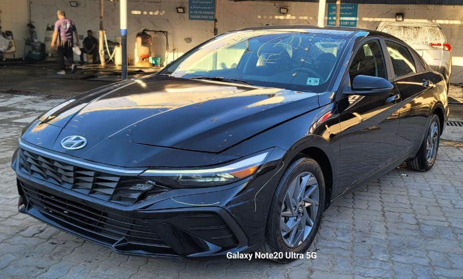 🚨هيونداي النترا 2024 وارد أمريكي 🇺🇸 🚨

🖤 اللون: أسود ملكي
📍 الرقم: بغداد (إنكليزي – لوحة جديدة)
📏 الممشى: 11,000 ميل فقط (يعني تقريباً جديدة)

سيارة بحالة ممتازة جداً، استخدام خفيف جداً، نظافة داخلية وخارجية 👌

⚙️ المواصفات:
✅ محرك 2.0 اقتصادي وقوي بنفس الوقت
✅ أوتوماتيك 6 سرعات
✅ شاشة كبيرة + Apple CarPlay & Android Auto
✅ كاميرا خلفية
✅ مثبت سرعة
✅ تحكم ستيرن
✅ بلوتوث + USB
✅ بصمة تشغيل
✅ جنوط ألمنيوم
❌ بدون فتحة
❌ المرايا ليست شفط

🛡️ أنظمة أمان كاملة (ABS – مانع انزلاق – ثبات إلكتروني – وسائد هوائية متعددة)

🔥 سيارة شكل جديد 2024
🔥 صرفية قليلة جداً
🔥 جاهزة للاستخدام فوراً وبدون أي مصاريف

💰 السعر مناسب وقابل للتفاوض 

📞 للاستفسار خاص أو اتصال
***********
