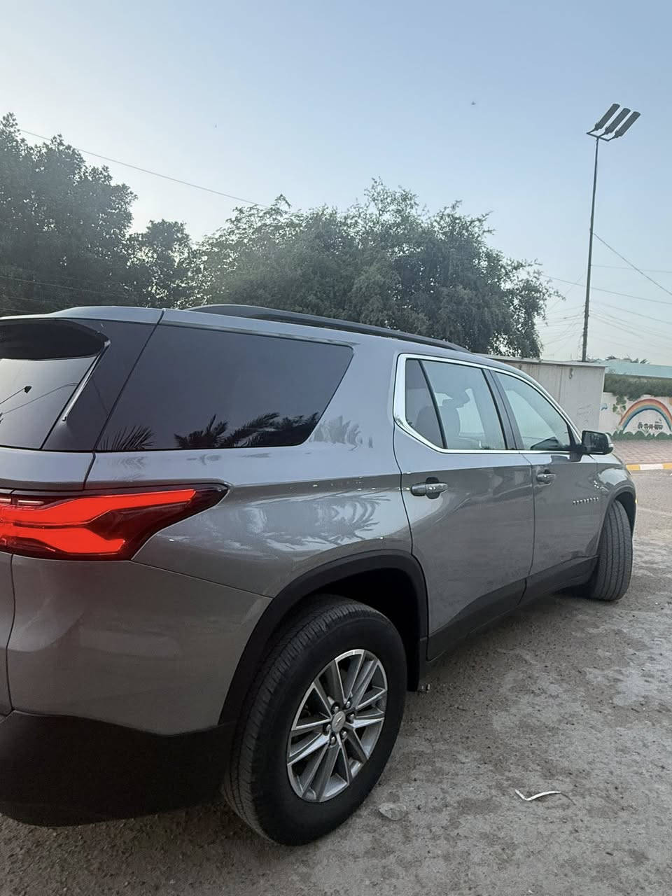 للبيع ترافرس 
2023 LT
بصمه اربع أبواب
جنطة كهرباء 
تبريد 3 قطع 
شاشة قاصة  حجم كبير 
7 راكب سياحي 
نظام مانع تصادم 
نظام تحديد المسار 
سايد بريك كهرباء 
كشنات جلد اسود 
داخل اسود 
كشنات الصدر كهرباء 
تدفئة كشنات الصدر 
تدفئة ستيرن 
6 سلندر 3600ماشي 30الف
ضرر السياره  موضح بالصور 
السيارة كاملة من 
كل النواحي بدون اعطال 
مكان السيارة بغداد
السعر268$ وبيها مجال بسيط  رقم ***********
