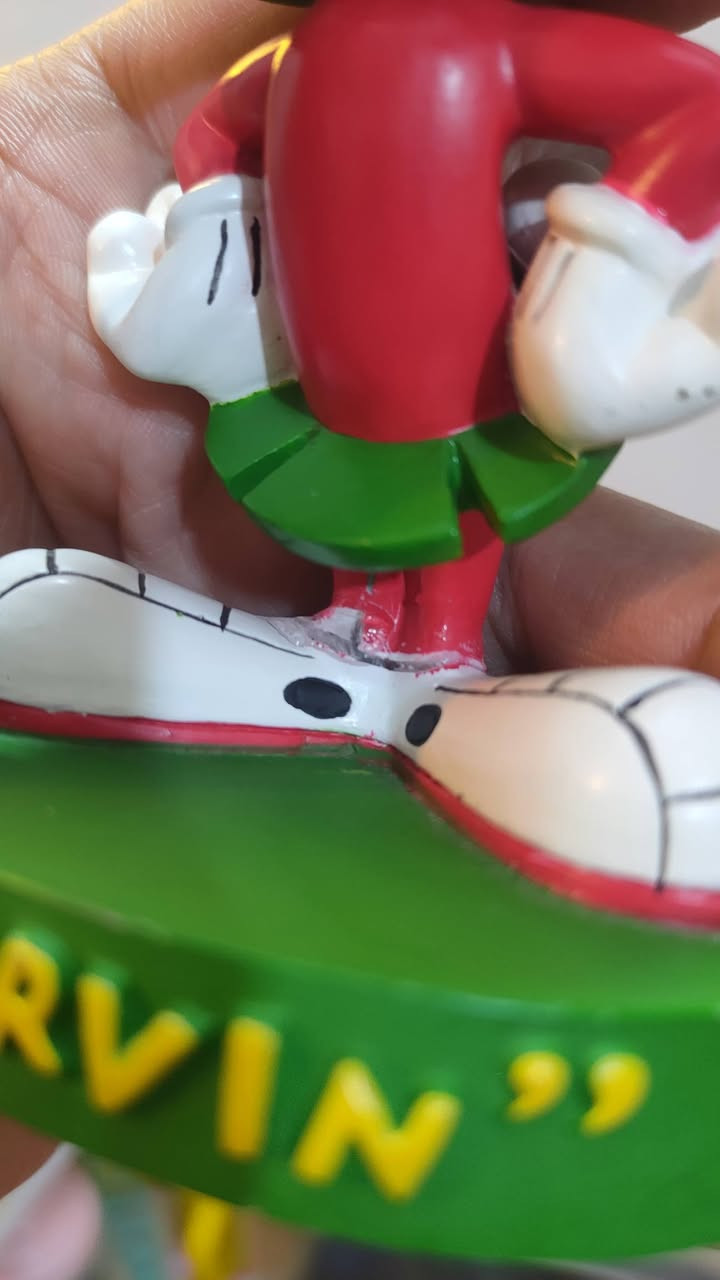 شخصية مارفن المريخي من لوني تونز
مادة الصنع اعتقد رزن ثقيل ورأس هزاز
ملاحظة: بي ضرر واضح بالصورة ومصلحه
السعر ١٥ ألف
يوجد توصيل لكل المحافظات ❤️


**إذا كنت صاحب هذا الإعلان وتريد حذفه لأي سبب، رجاءا أرسل رسالة إلى الدعم الفني**