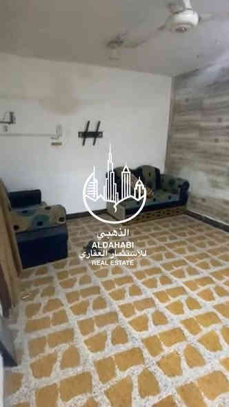 للايجــــــــــــار ✅
.
بيت للايجار في الجنينه مساحه 212 متر مقابيل ساحه خدمات يصلح سكني كذلك للشركات 

مواصفات البيت 
يحتوي ثلاث غرف منام صاله مطبخ صحيات 
منور كراج

سعر الايجار مليون 

.
✅ الذهبي للاستثمار العقاري ✅

#مجــــــاز_قانــــــــونيــاً
—————————————
#ملاحظه لعملائنا الكرام يتوفر لدينا عروض عقاريه بيوت للبيع والايجار في كافة مناطق محافظة البصره كذلك يتوفر لدينا بنايات تجاريه للبيع في مناطق ممتازه بوارد شهري ممتاز 
‏‌‎ للمعلومات اكثر التواصل على الارقام الموضحه او زيارة
الموقع 
البصره_ شارع عام حي الزهراء _ قرب مستشفى النفط
***********
***********
