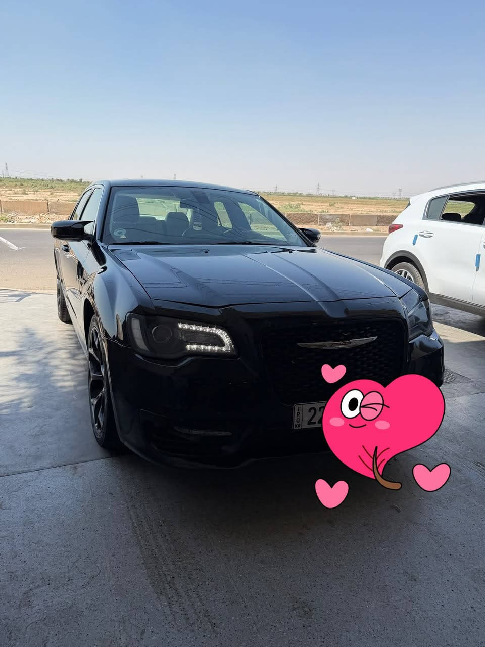 سلام عليكم عندي ابومه لون اسود البيع موديل 16 فول كلين سياره c ماشه 166ميل رقم اربيل ***********مكان سياره بغداد
