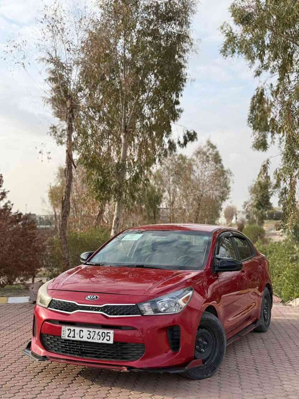 السلام عليكم

كيا ريو موديل ٢٠١٩ السيارة امريكية 
مكينة ١٦٠٠ 
عدد الممشى ٦١ الف وقابل للزيادة 
حادثها  صفحة سكن 
صور الحادث مرفقة بالمنشور 
رقم سليمانية  جديد   
    مواصفاتها 
شاشة ابل كار بلاي 
كامرة خلفية بلادية 
كروز مثبت سرعة 
تحكمات ستيرن 
نظام سبورت 
تبريدها ثلج شرطط دينار واحد متصرف ع تبريدها 
كير ومكينة مكفولات كفالة عامة للأخير 
تخم تايرات جديه
سيارة كاملة من كلشي مامخلي بيهانقص برغي
سيارة عارضها ب 95 وبيها مجال بسيط 
‎للأستفسار الاتصال او على الواتس 
رقم التليفون و عليها واتساب : ***********
