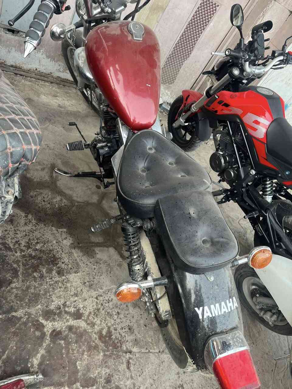 دراجه هارلي يومها
محرك 250 
كلج منتهي 
تبخير بيها تصرف دهن 
سعر مناسب 
مكان بغداد حي الجامعه 
***********
