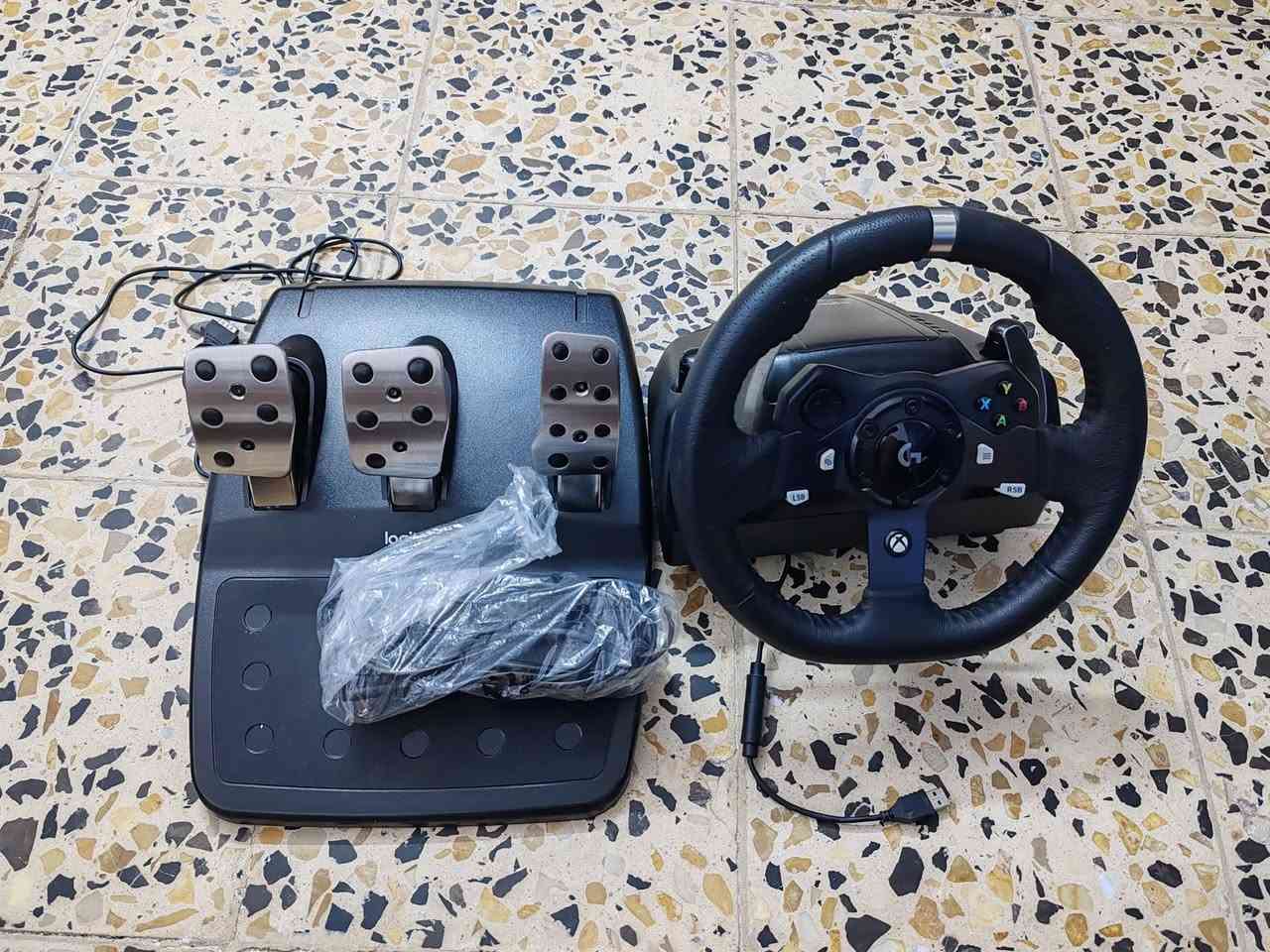 g923 نسخة اكس بوكس وبيسي
نضافه 95٪ استخدامه جدا بسيط بدون كارتونه مكاني بغداد الي يفيده يخلي سعر


**إذا كنت صاحب هذا الإعلان وتريد حذفه لأي سبب، رجاءا أرسل رسالة إلى الدعم الفني**