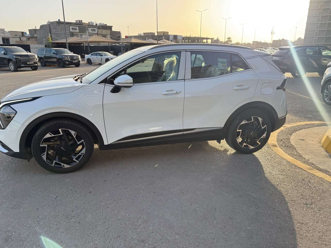 سبورتج ٢٠٢٣خليجيه ماشيه ٣٤ الاف كفاله عامه
شركه دوليه بعدها بل ضمان
بصمه مري شفط 
شفتات 
كشتات مخمل 
رقم بغداد لون ابيض 

مواصفات السياره  نص فول محرك ٢٠٠٠

مكان السياره بغداد حي الجهاد مجمع السلام السكني 

بلنسبه للسعر اتصل بيكم خير وتدلل  ‭***********

*********** بغداد, العراق
