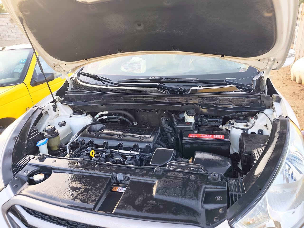 السلام عليكم
توسان 14 خليجي  
كير محرك كفالة
حدادية جديدة تخم تأثير جديد
بيهه جاملغ خلفي والتكمة صبغ فقط 
والبيبان مفتوحة 
السعر 130 
الديوانية قضاء الشامية 
***********
