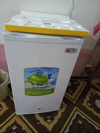 ثلاجة فورس • ٦قدم • نظيفة ١٠٠٪